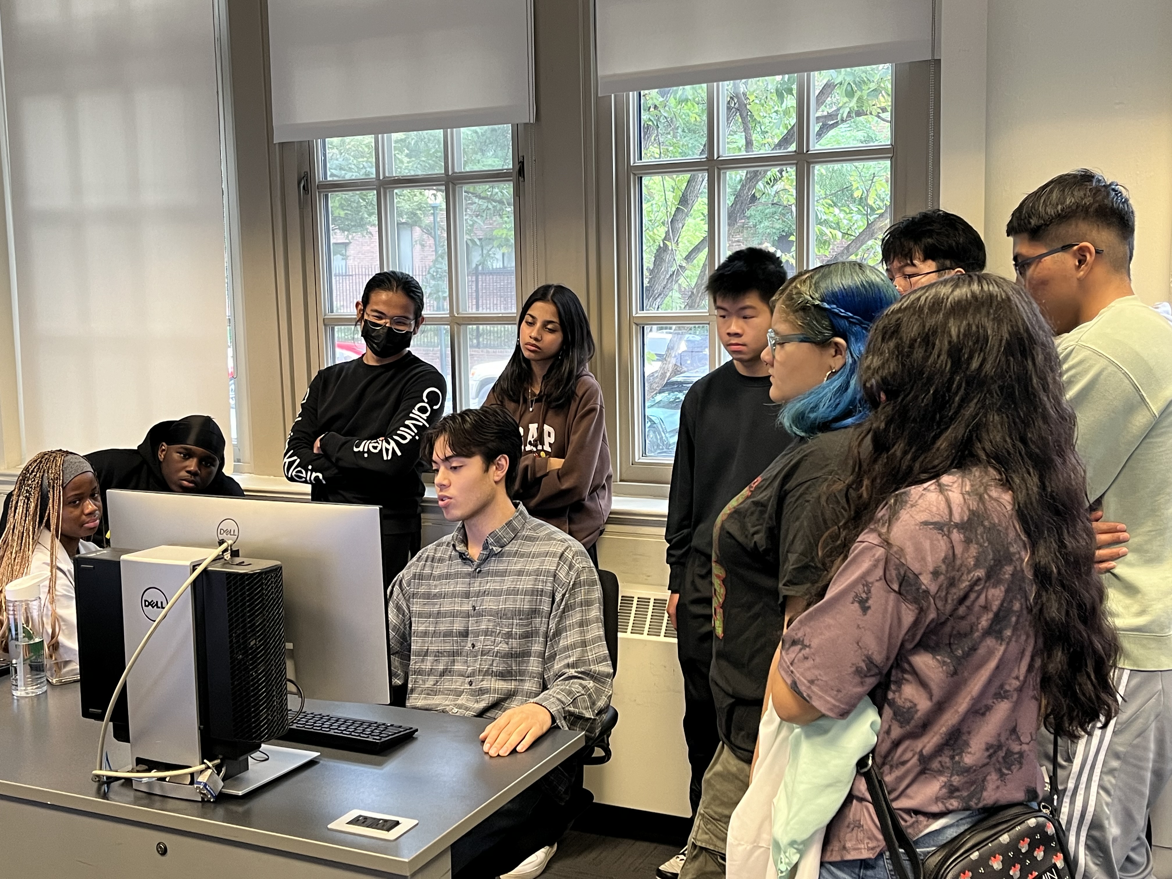 A Penn undergraduate teacher leading a Saturday session with Philadelphia high school students